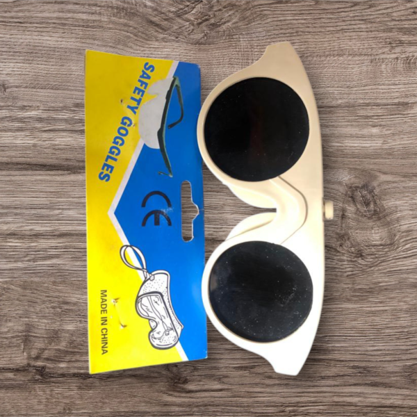 Safety Goggles For Welding - Image 2